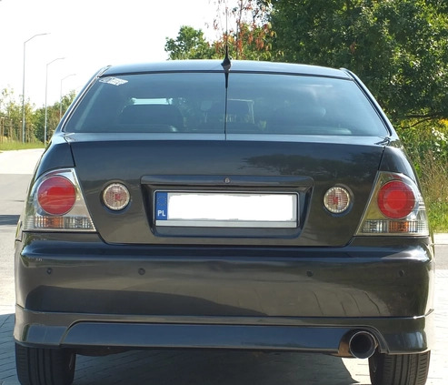 Lexus IS cena 20500 przebieg: 195000, rok produkcji 2000 z Szczecin małe 254